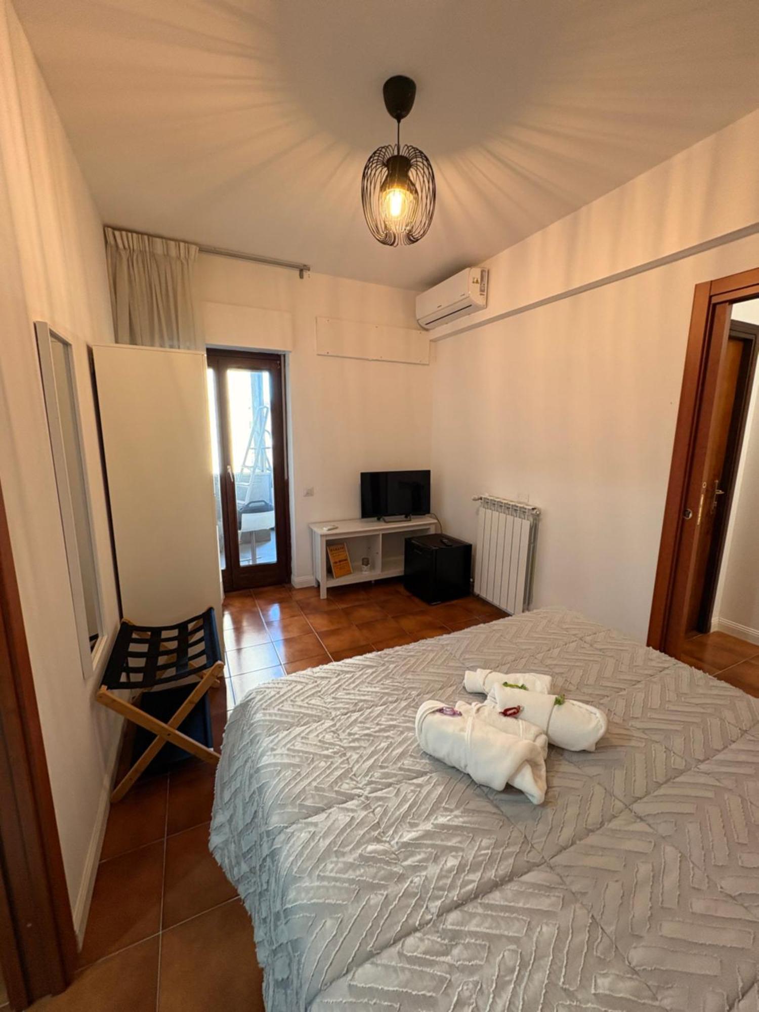 Aniene Home Roma Bagian luar foto